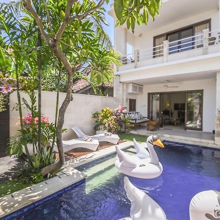 Amalia Swan Haven Villa Seminyak Bagian luar foto