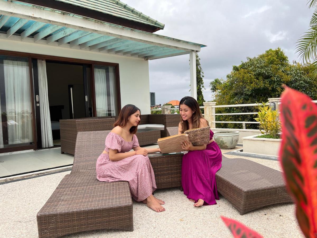 Amalia Swan Haven Villa Seminyak Bagian luar foto